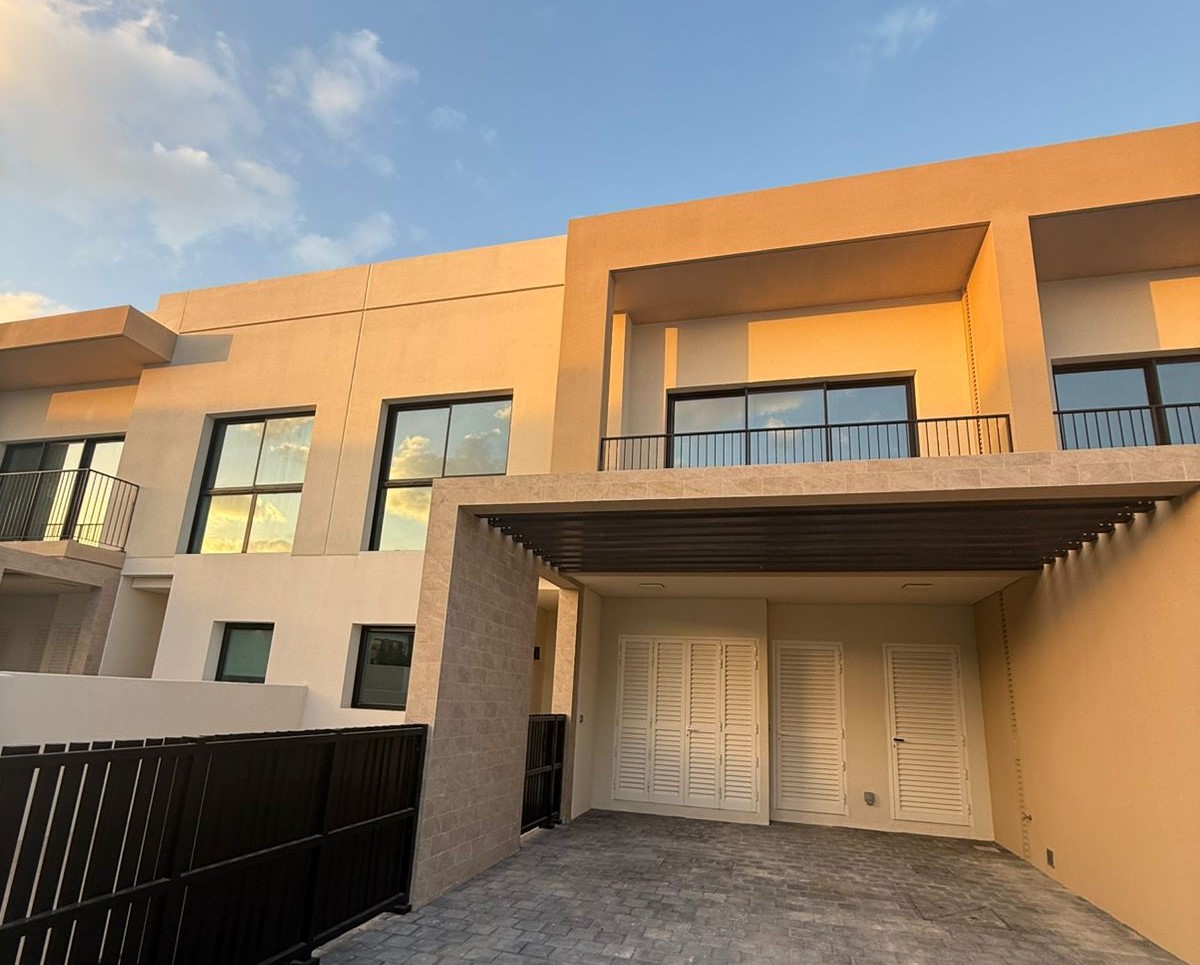 Community swimming pool and leisure facilities at The Magnolias Yas Acres Abu Dhabi supporting wellness, relaxation, and active lifestyle living.